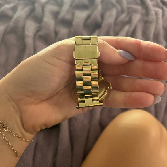 Gold Marc by Marc Jacobs Watch - Picture 3 of 4